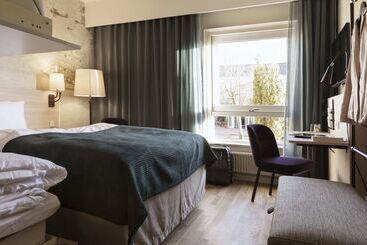 هتل Scandic Aalborg øst