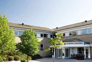 هتل Scandic Aalborg øst