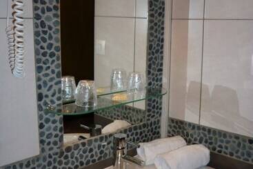 酒店 Adonis Sanary Grand Hôtel Des Bains