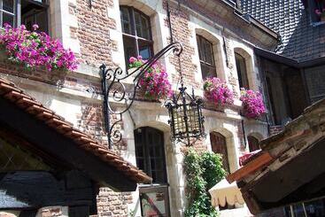 هتل Auberge Du Bon Fermier