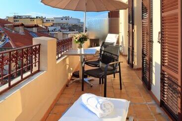 Отель Best Western Plus Hôtel Massena Nice