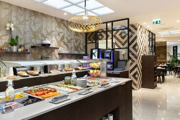 Отель Best Western Plus Hôtel Massena Nice