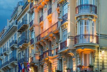 Отель Best Western Plus Hôtel Massena Nice