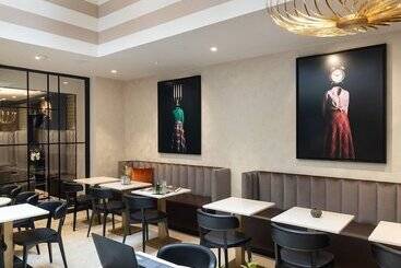 Отель Best Western Plus Hôtel Massena Nice