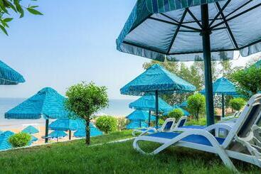 هتل Bm Beach