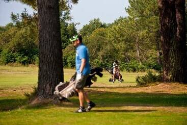 Brit Hotel Golfhotel Saint Samson