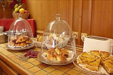 هتل Grand Hôtel Dechampaigne