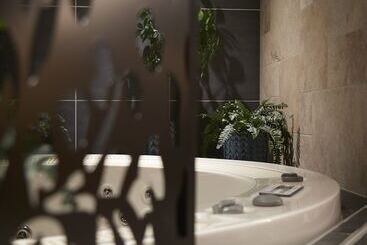 هتل Grand Hôtel Du Luxembourg & Spa