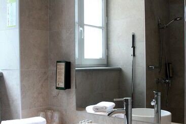 هتل Grand Hôtel Du Luxembourg & Spa