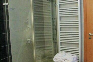 هتل Hostellerie Au Cygne