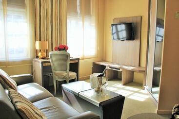 هتل Hostellerie Au Cygne