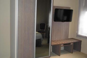 هتل Hostellerie Au Cygne