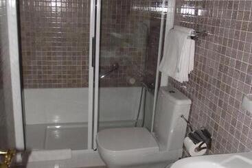 هتل Hostellerie Au Cygne
