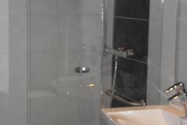 هتل Hostellerie Au Cygne