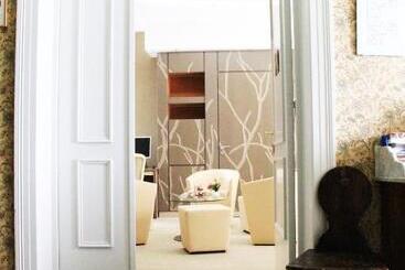 هتل Hostellerie Au Cygne