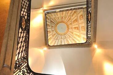 هتل Hôtel Anne D Anjou, The Originals Collection