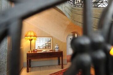 هتل Hôtel Anne D Anjou, The Originals Collection