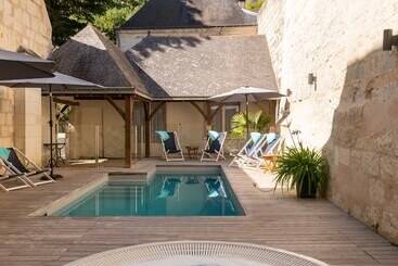 هتل Hôtel Anne D Anjou, The Originals Collection