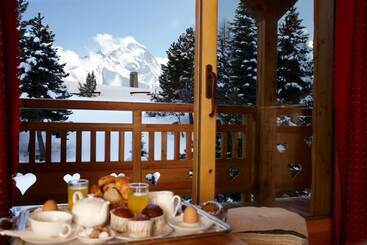 هتل Hôtel Chalet Mounier