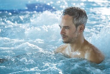 هتل Hôtel Valdys Thalasso & Spa   Les Pins
