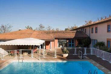 בית מלון כפרי Ibis Budget Montauban Les Chaumes