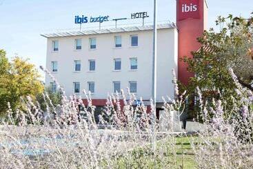 בית מלון כפרי Ibis Budget Montauban Les Chaumes