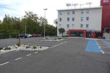בית מלון כפרי Ibis Budget Montauban Les Chaumes