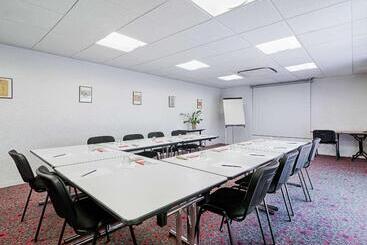 בית מלון כפרי Ibis Budget Montauban Les Chaumes