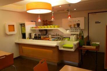 בית מלון כפרי Ibis Budget Montauban Les Chaumes