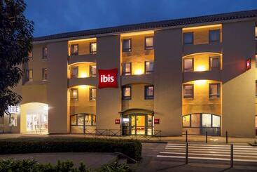 هتل Ibis Carcassonne Centre  La Cite