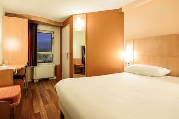 هتل Ibis Clermont Ferrand Sud Herbet