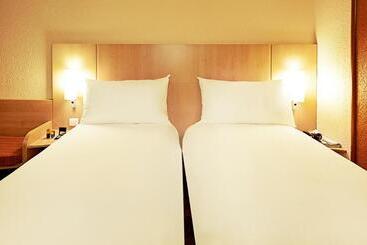 هتل Ibis Clermont Ferrand Sud Herbet