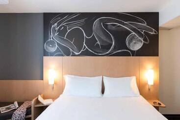 هتل Ibis La Rochelle Centre Historique