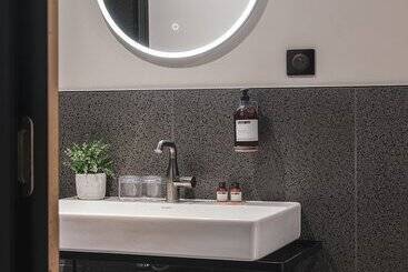 Maisons Du Monde Hotel & Suites   Nantes