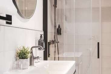 Maisons Du Monde Hotel & Suites   Nantes