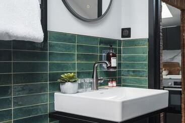 Maisons Du Monde Hotel & Suites Nantes