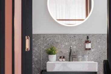 Maisons Du Monde Hotel & Suites   Nantes