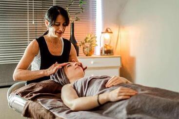 هتل Mercure Cabourg Hôtel & Spa