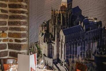 هتل Mercure Mont Saint Michel