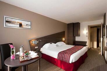 هتل Mercure Vannes Le Port