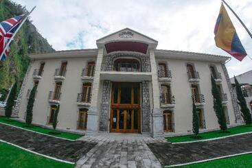 هتل Sangay Spa