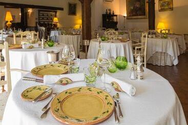 هتل Auberge De Cassagne & Spa