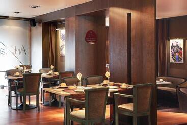 هتل Best Western Premier De La Poste & Spa