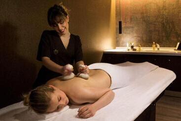 هتل Best Western Premier De La Poste & Spa