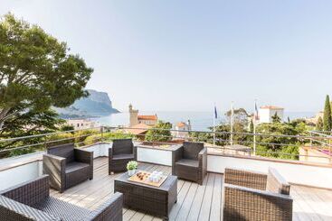 هتل Best Western Plus Hôtel La Rade