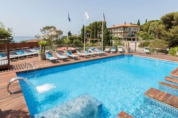 هتل Best Western Plus Hôtel La Rade