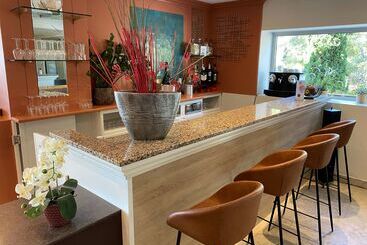 هتل Best Western Plus Hôtel La Rade