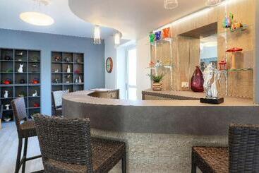 هتل Best Western Hôtel Le Bellevue Quiberon