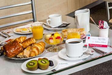 Brit Hotel Cahors Le France