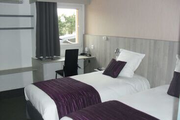 Brit Hotel Dak